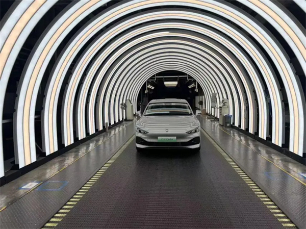 靜水流深，讀懂上汽的“不響”