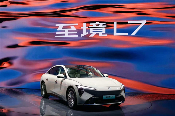 向“新”而行，上汽以科技重塑增長(zhǎng)引擎