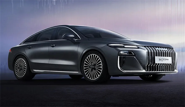 剛過去的一個月 上汽啟幕了一場聲勢浩大的產(chǎn)品和技術的密集發(fā)布