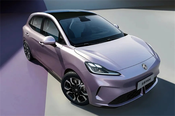 剛過去的一個月 上汽啟幕了一場聲勢浩大的產(chǎn)品和技術的密集發(fā)布