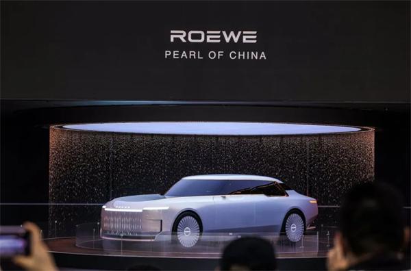 上汽點燃“新引擎”