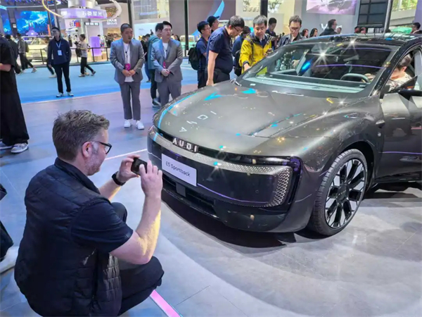 黨代會(huì)系列報(bào)道（二）丨于改革中煥新競(jìng)爭(zhēng)力，于奮進(jìn)中書寫新答卷