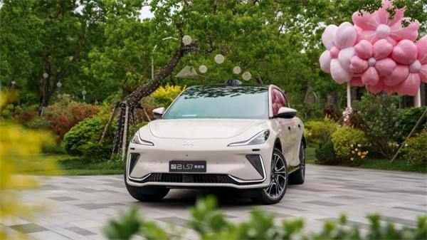 解碼上汽集團上半年“六連漲”：自主引領(lǐng)、多維創(chuàng)新?