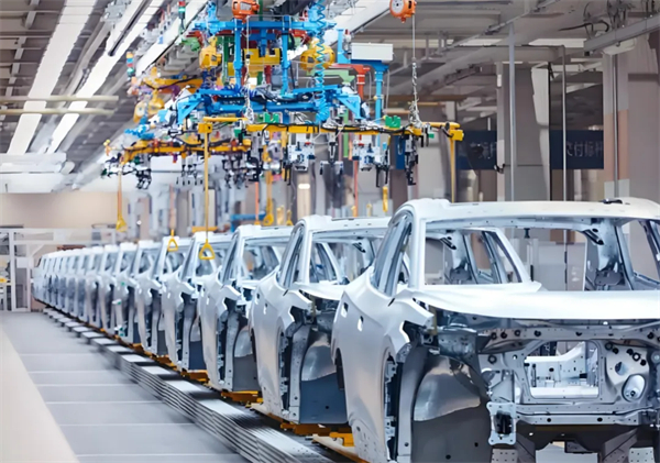 驚濤里再起航，上汽集團(tuán)轉(zhuǎn)型有哪些初步成效？