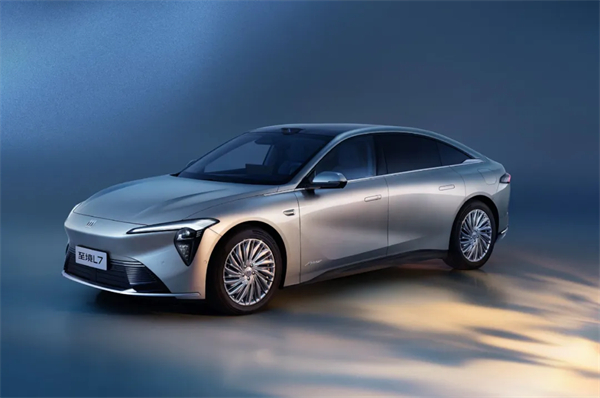 上汽集團(tuán)跑贏行業(yè)大盤的，不僅僅是銷量七連漲