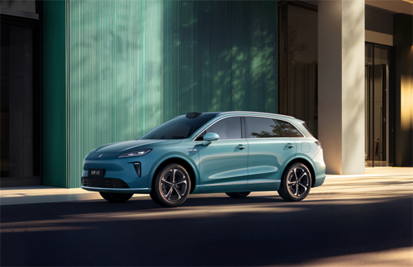 銷量與業(yè)績夯實(shí)發(fā)展底氣，上汽集團(tuán)描繪未來新時代藍(lán)圖