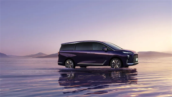 上汽集團月銷量七連漲 源于一場自我革新的轉型突圍