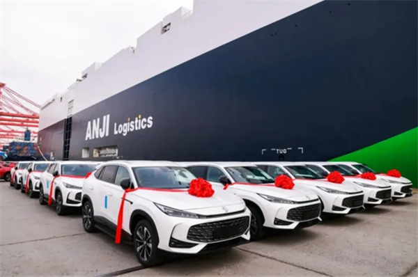 1-7月單月銷量七連漲，看上汽集團(tuán)的轉(zhuǎn)型與突圍