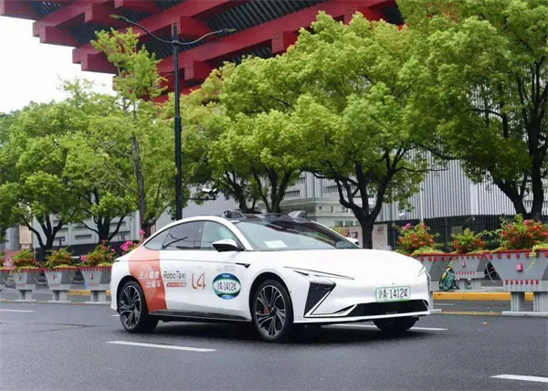 上汽，善下先手棋