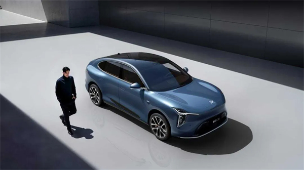 上汽，善下先手棋