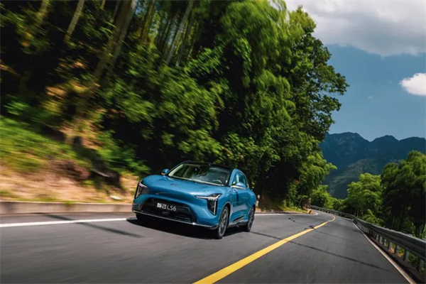 打破一切焦慮，新一代智己LS6的“爆款”含金量