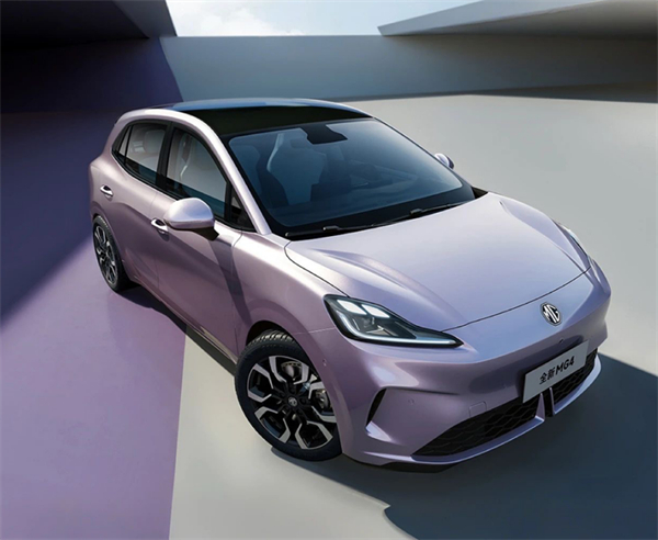 “內(nèi)核”超穩(wěn)的上汽，帶著行業(yè)老大的氣勢回歸