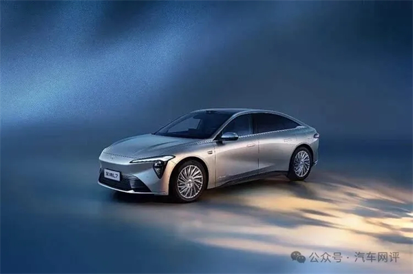 終端零售保持國(guó)內(nèi)行業(yè)第一，上汽集團(tuán)改革轉(zhuǎn)型助力跑出加速度