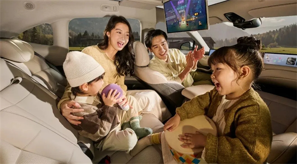 升艙不加價！“滿配SUV”全新智己LS6劇院版上市，權(quán)益價21.99萬~28.29萬元