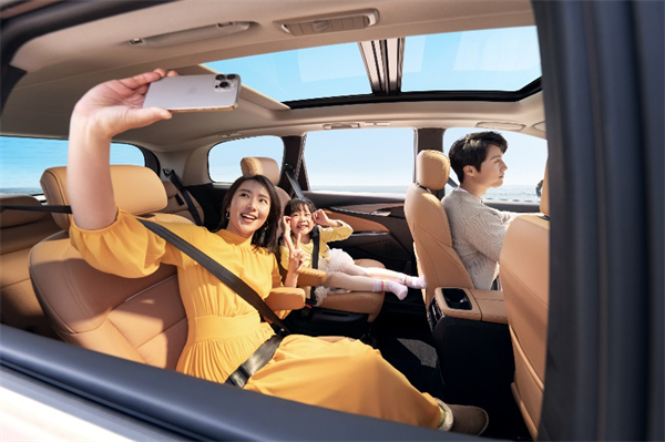 全球唯一10萬(wàn)級(jí)混動(dòng)MPV——上汽大通 G50 混動(dòng)上市，售價(jià)13.98萬(wàn)起