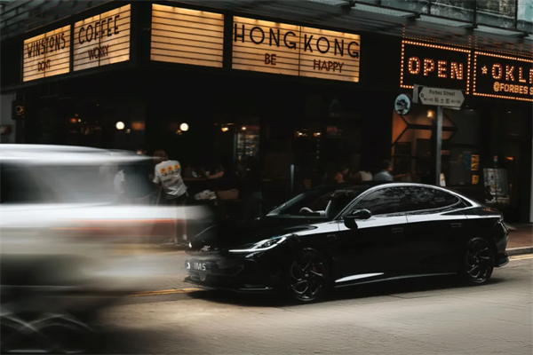 智己汽車重磅登陸香港市場，6系雙車同步上市