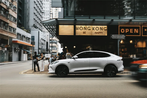 智己汽車重磅登陸香港市場，6系雙車同步上市