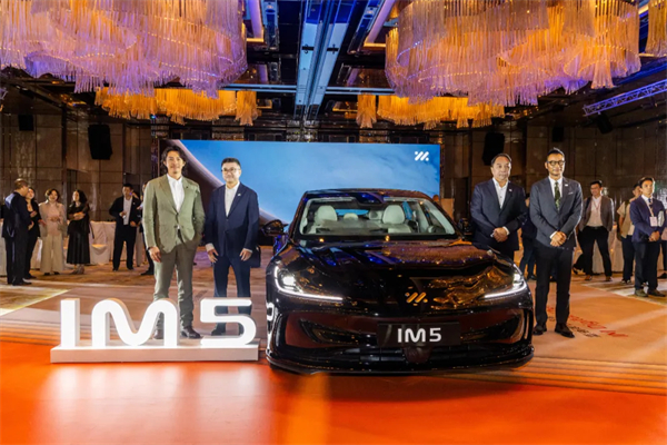 智己汽車重磅登陸香港市場，6系雙車同步上市