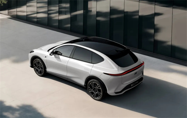 智己LS7煥新版上市，限時(shí)權(quán)益價(jià)32.99萬(wàn)元