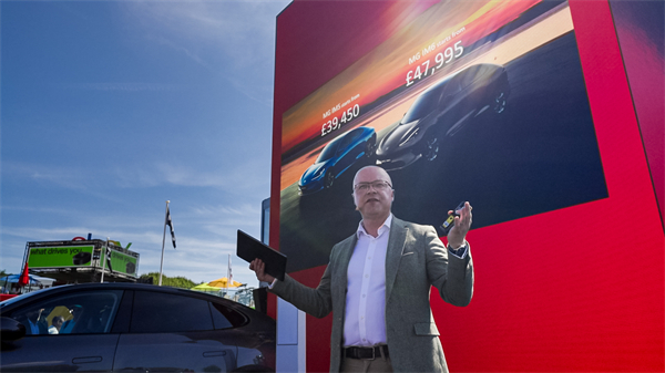 智己雙車英國上市！IM5、IM6閃耀古德伍德速度節(jié)