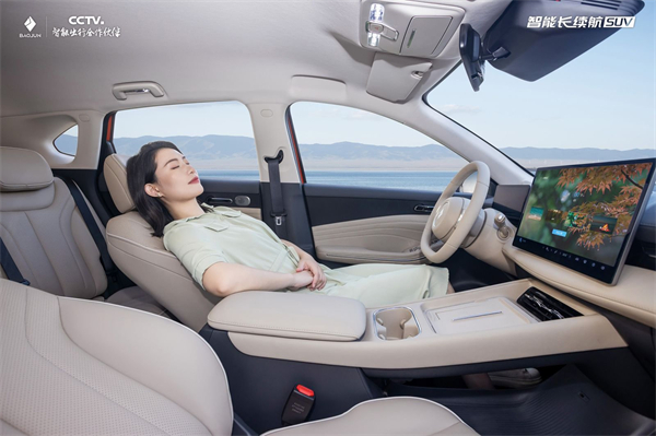 寶駿云海2026款煥新上市：置換一口價(jià)9.98萬起！