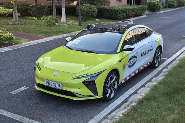 官宣！智己L4級(jí)Robotaxi度假區(qū)專線今日正式運(yùn)營(yíng)，免費(fèi)體驗(yàn)！