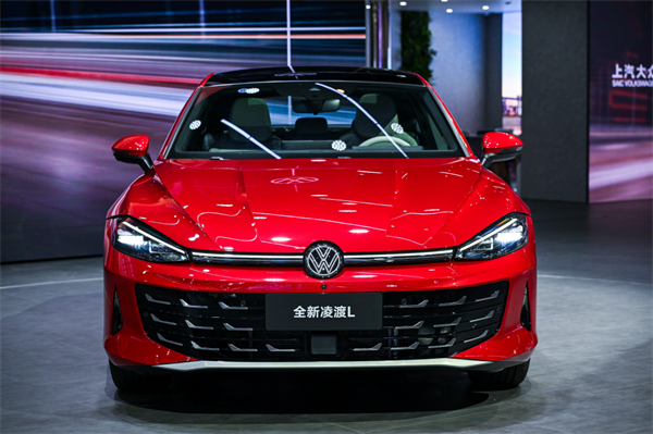 全新凌渡L 11.99萬(wàn)元起正式上市 油車(chē)個(gè)性化之選來(lái)了！