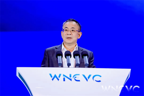 上汽集團(tuán)：多元?jiǎng)?chuàng)新，協(xié)同發(fā)展，共創(chuàng)汽車(chē)產(chǎn)業(yè)新未來(lái)