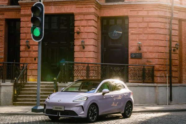 盤(pán)點(diǎn)上汽集團(tuán)：青山不語(yǔ) 風(fēng)骨自成