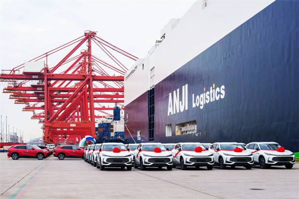 技術(shù)產(chǎn)品雙線齊進(jìn)，上汽集團(tuán)深化改革路徑清晰，成色十足