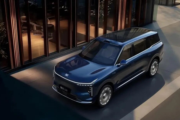 上汽集團的2025:誰家新燕啄春泥