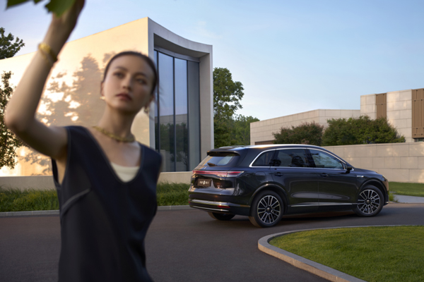 越過數(shù)字的峰巒:上汽集團打響“用戶體驗”攻堅戰(zhàn)